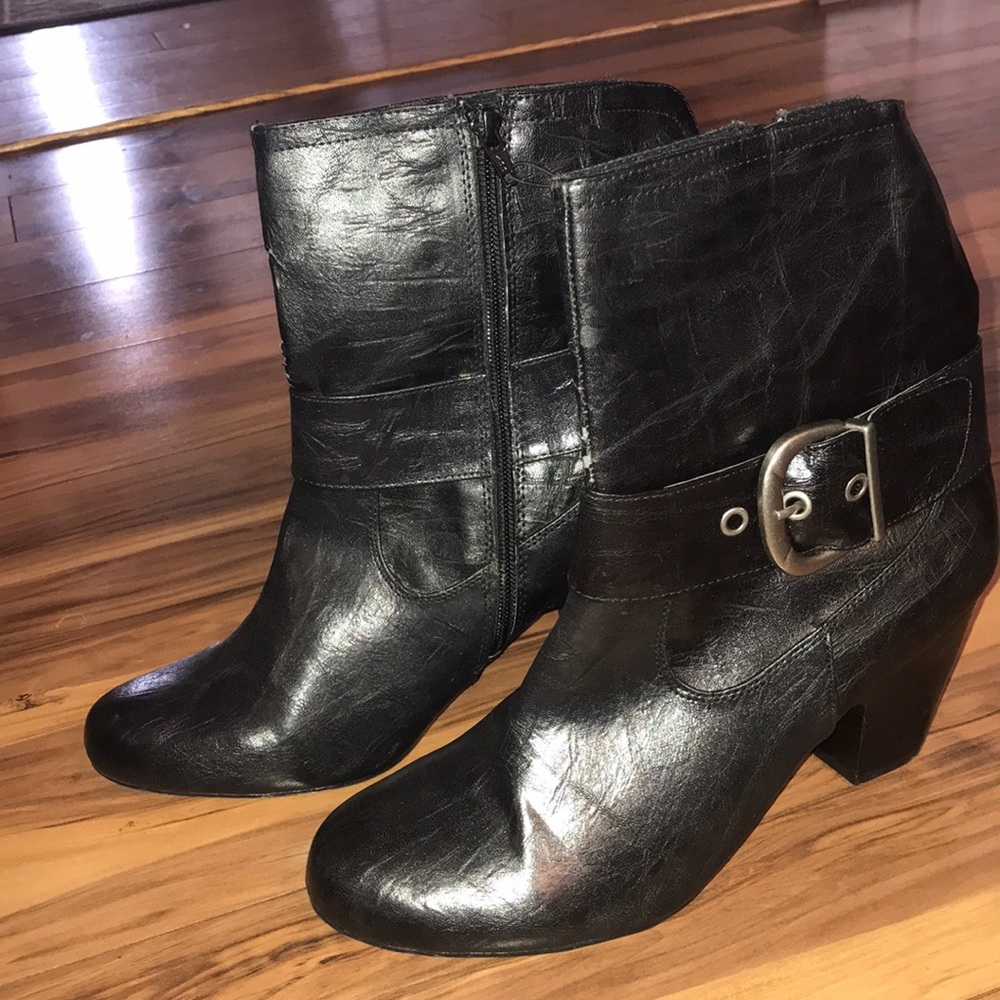 Leather boots